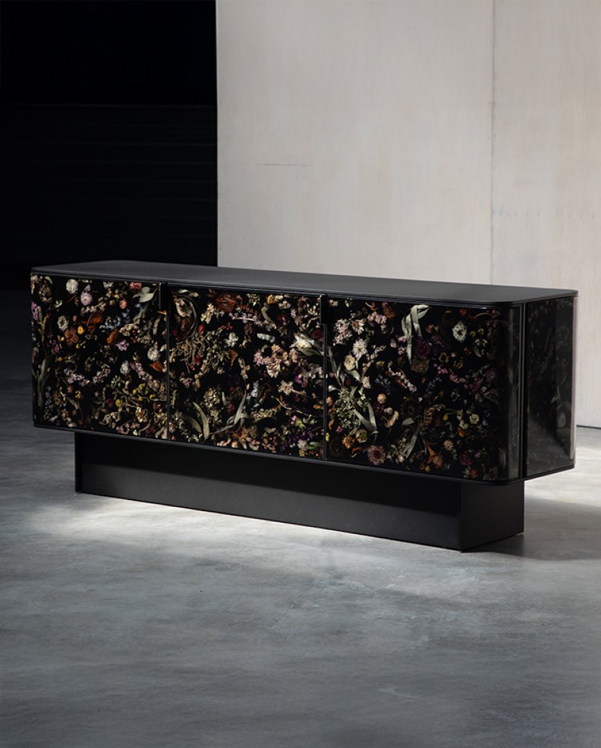 Credenza:-200-(FL2514)