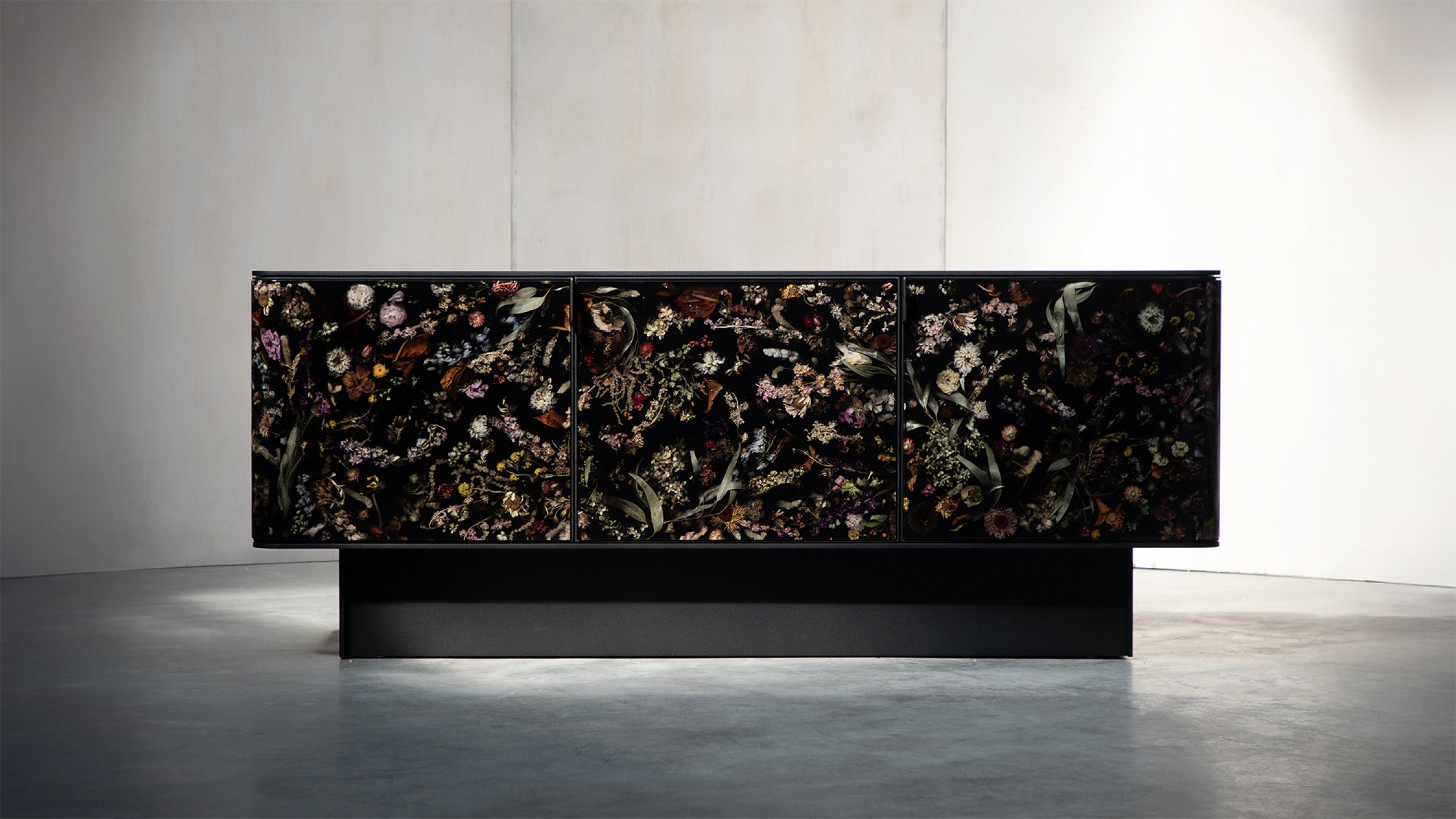 Credenza: 200 (FL2514)