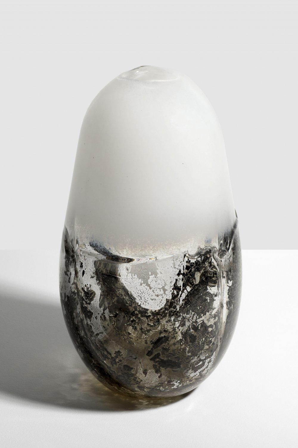 Flower Infused Glass Vessel 01 03 1