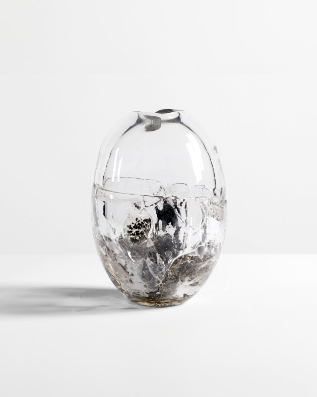 Flower-Infused-Glass-Vessel:-02