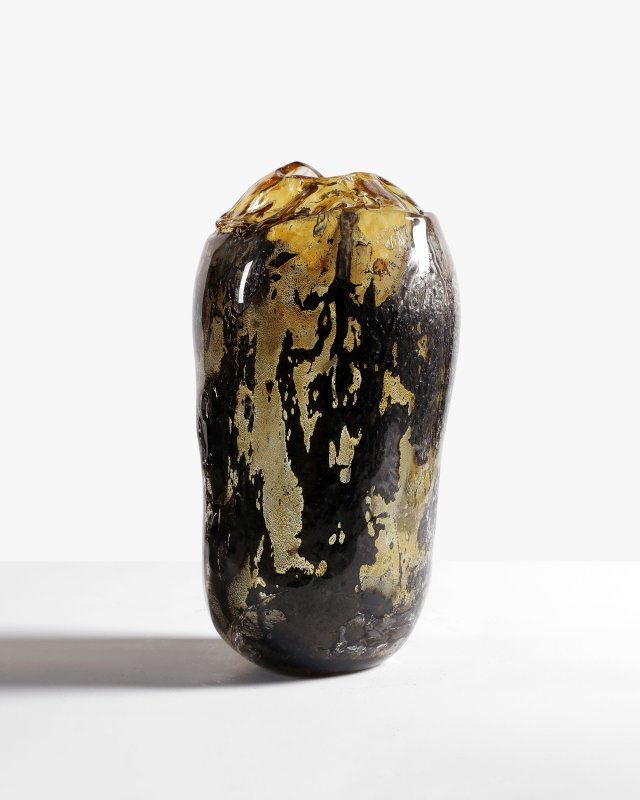 Flower-Infused-Glass-Vessel:-03