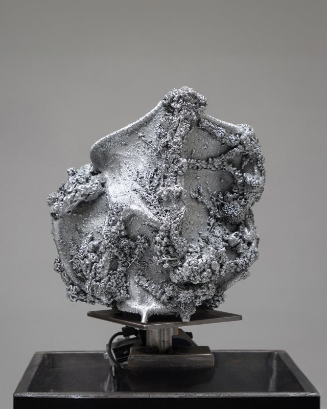 Vase:-02