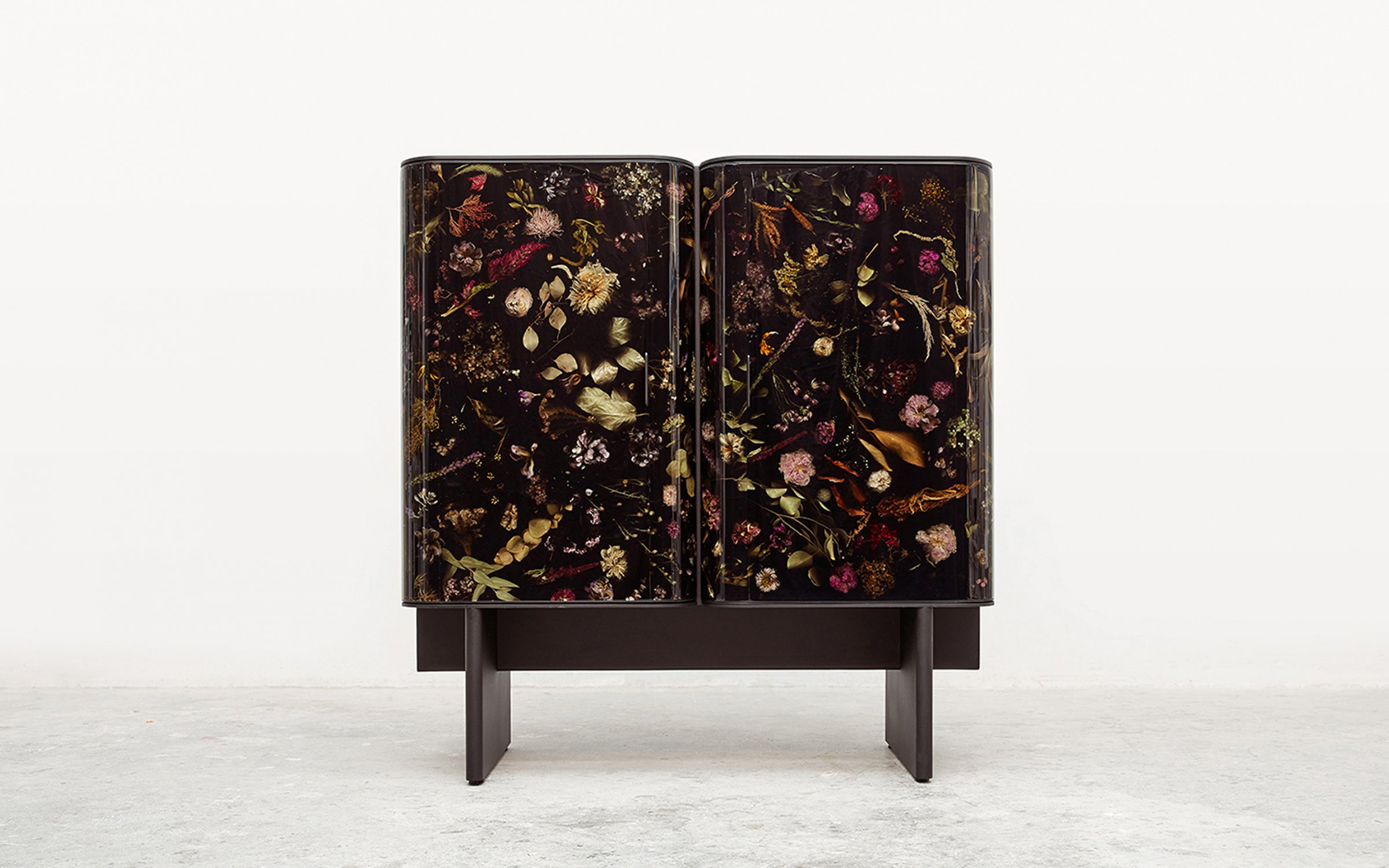 Flora_Cabinet_140_by_Marcin_Rusak_Studio_03.jpg