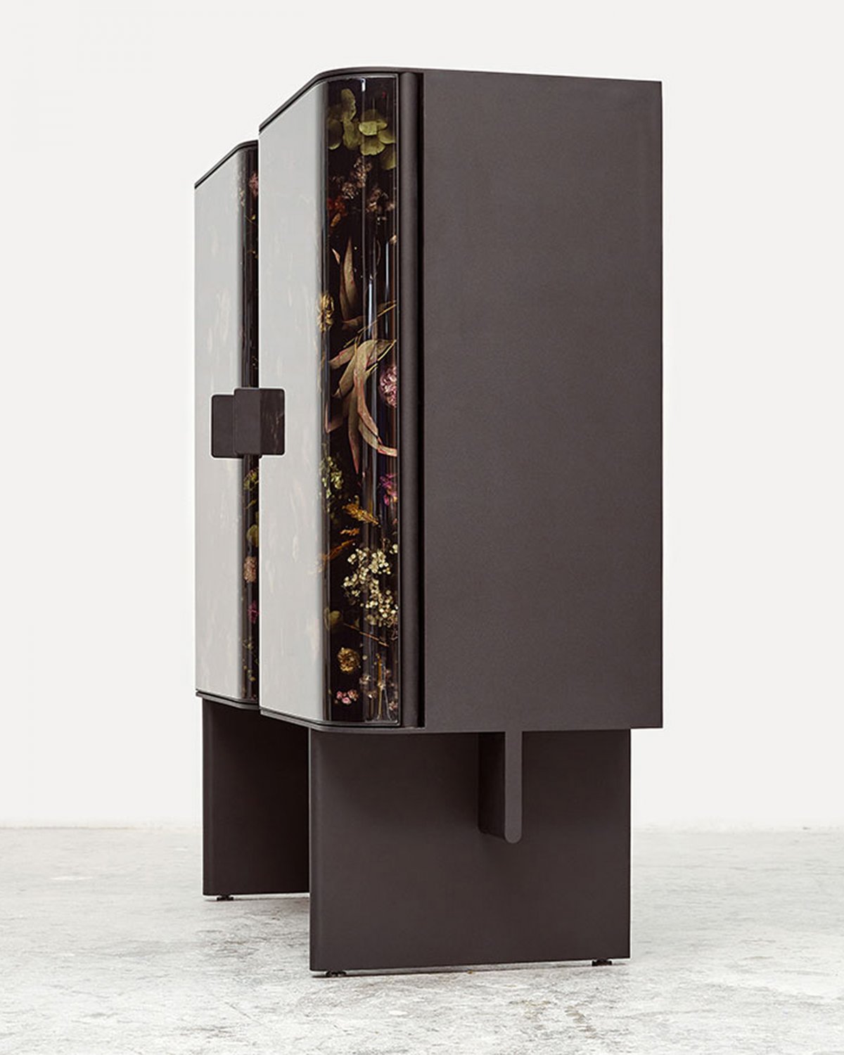 Flora_Cabinet_140_by_Marcin_Rusak_Studio_05.jpg