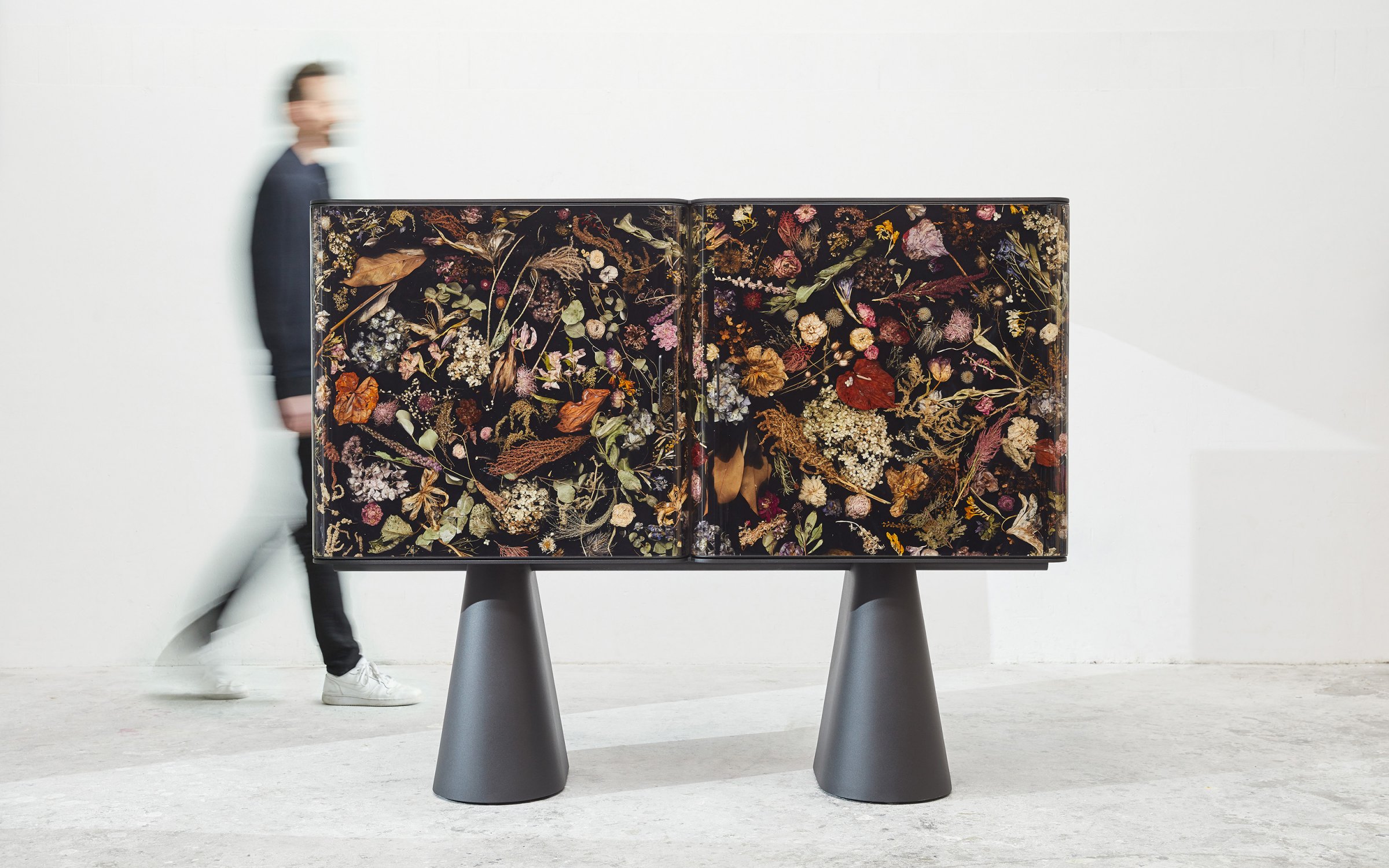 Flora_Cabinet_176_by_Marcin_Rusak_Studio_05.jpg