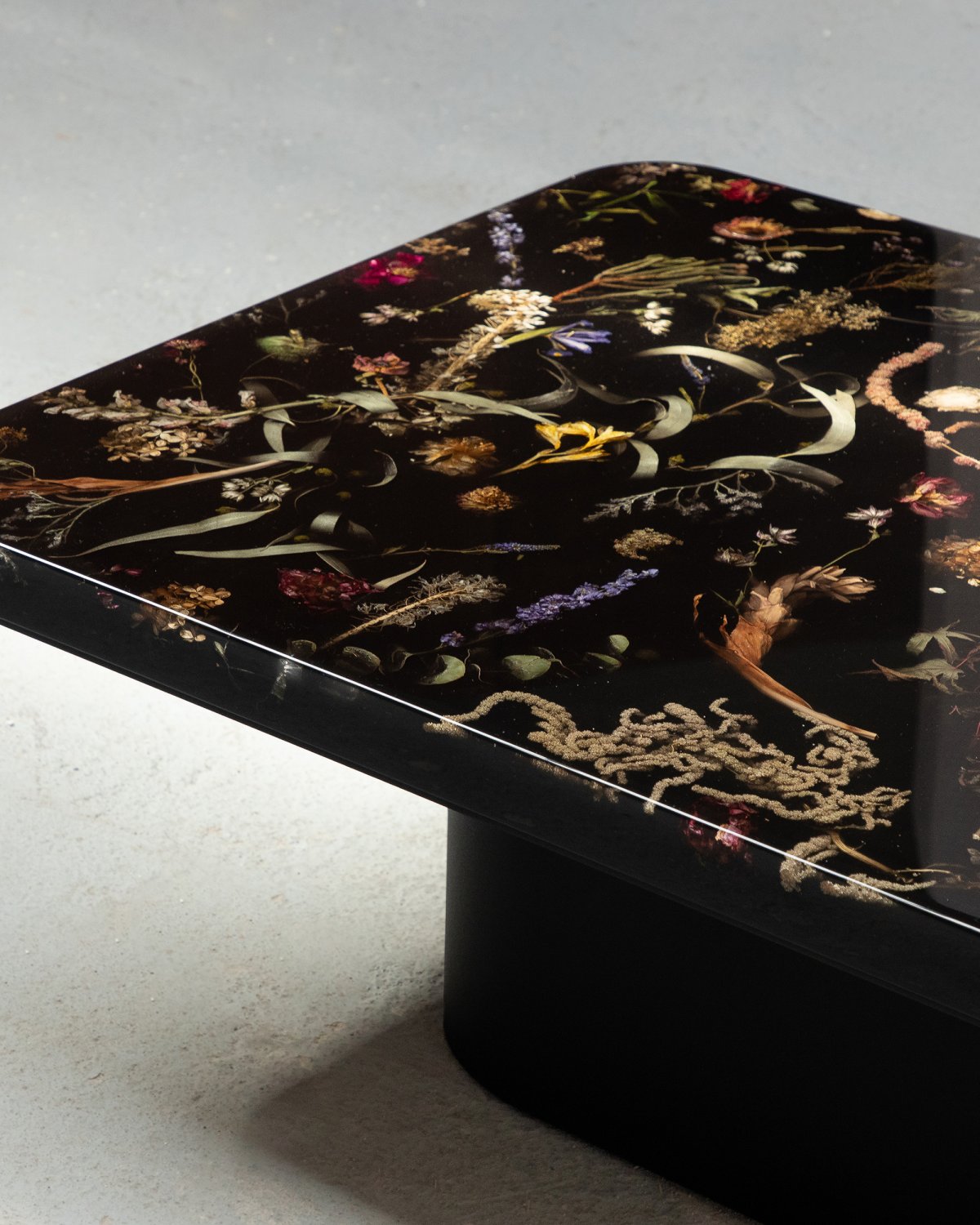 Flora_Coffee_Table_152_Rectangular_by_Marcin_Rusak_Studio_03.jpg