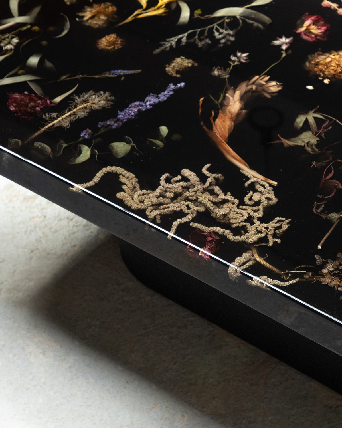 Flora_Coffee_Table_152_Rectangular_by_Marcin_Rusak_Studio_04.jpg