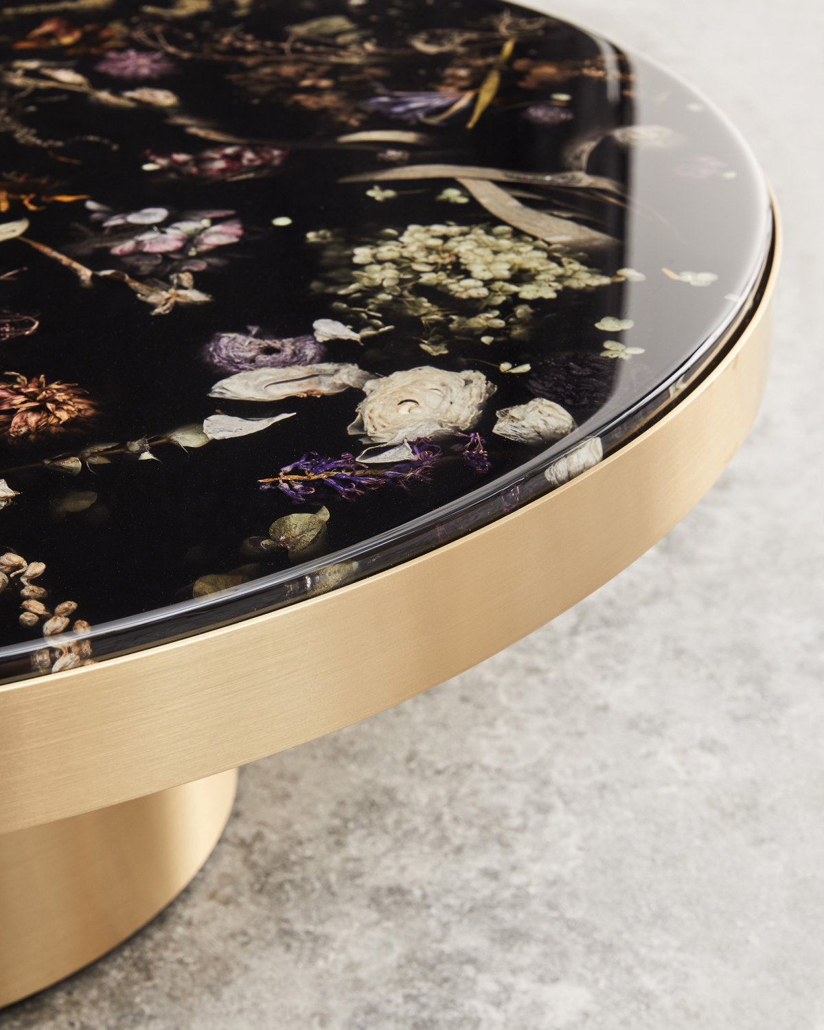 Flora_Coffee_Table_II_Brass_by_Marcin_Rusak_Studio_02.jpg