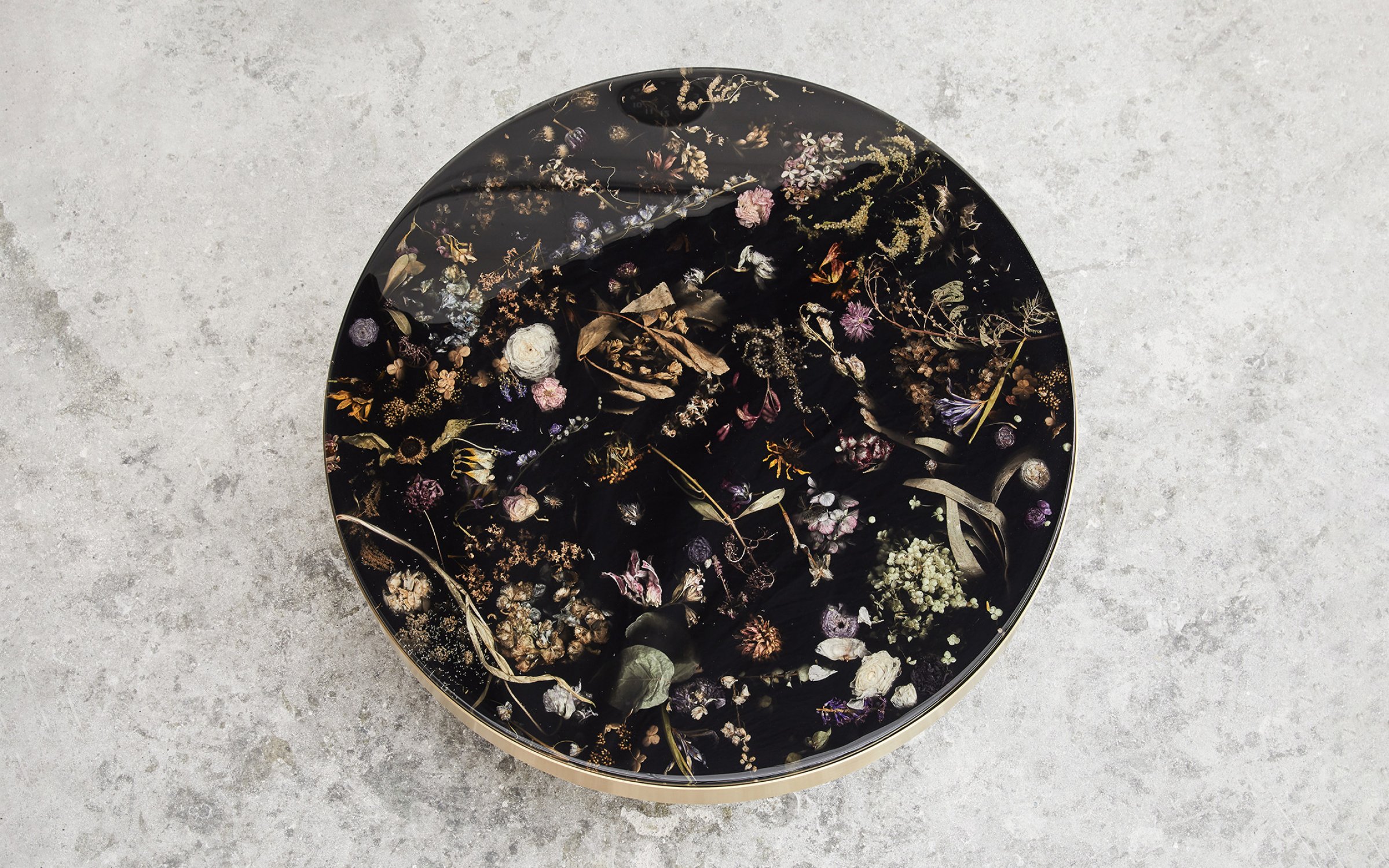 Flora_Coffee_Table_II_Brass_by_Marcin_Rusak_Studio_04.jpg