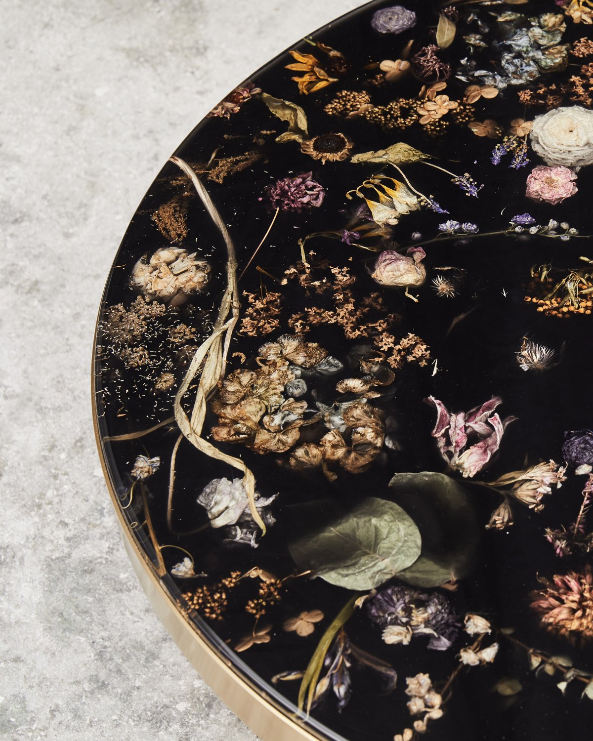 Flora_Coffee_Table_II_Brass_by_Marcin_Rusak_Studio_06.jpg