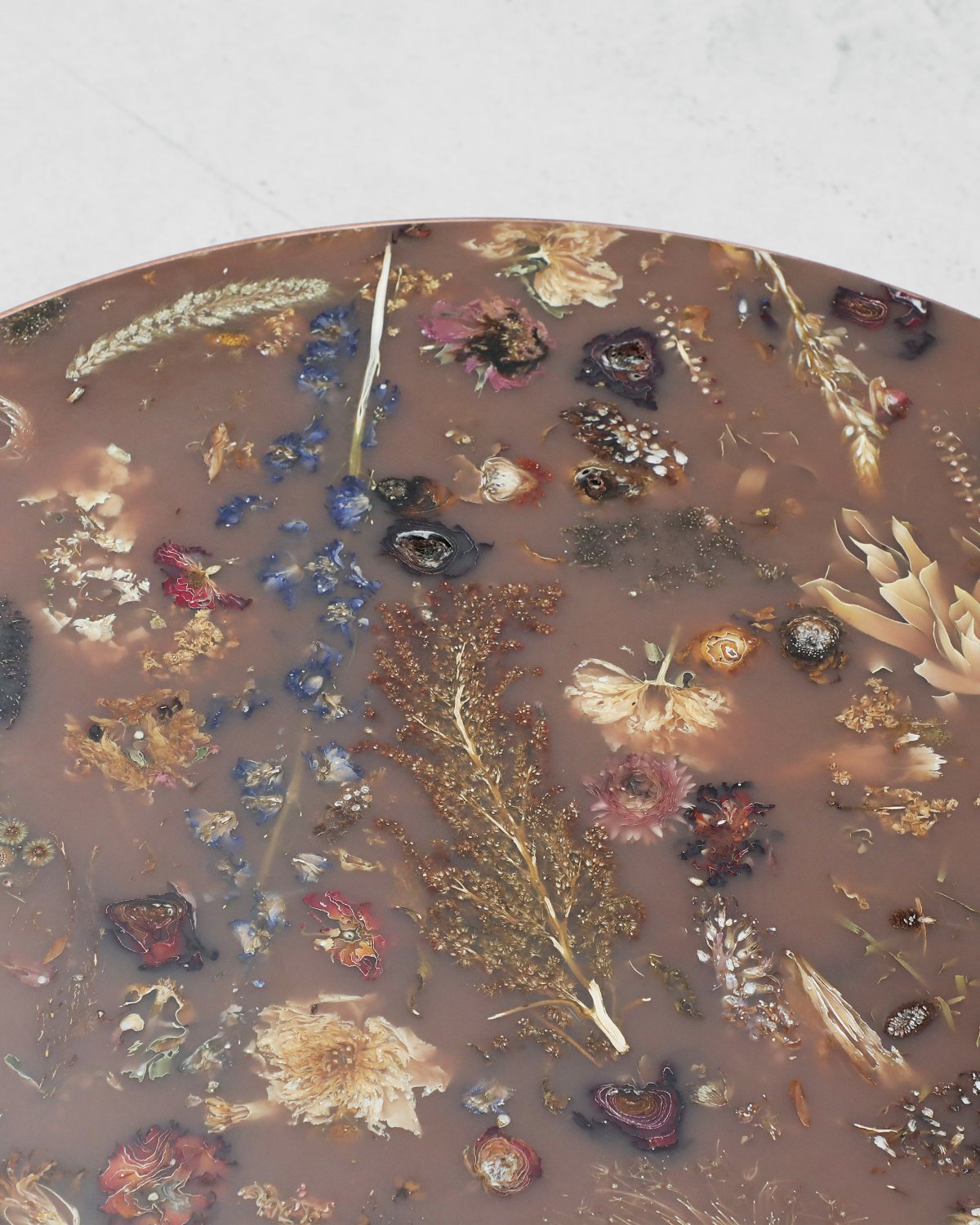Flora_Coffee_Table_II_Bronze_by_Marcin_Rusak_Studio_02.jpg