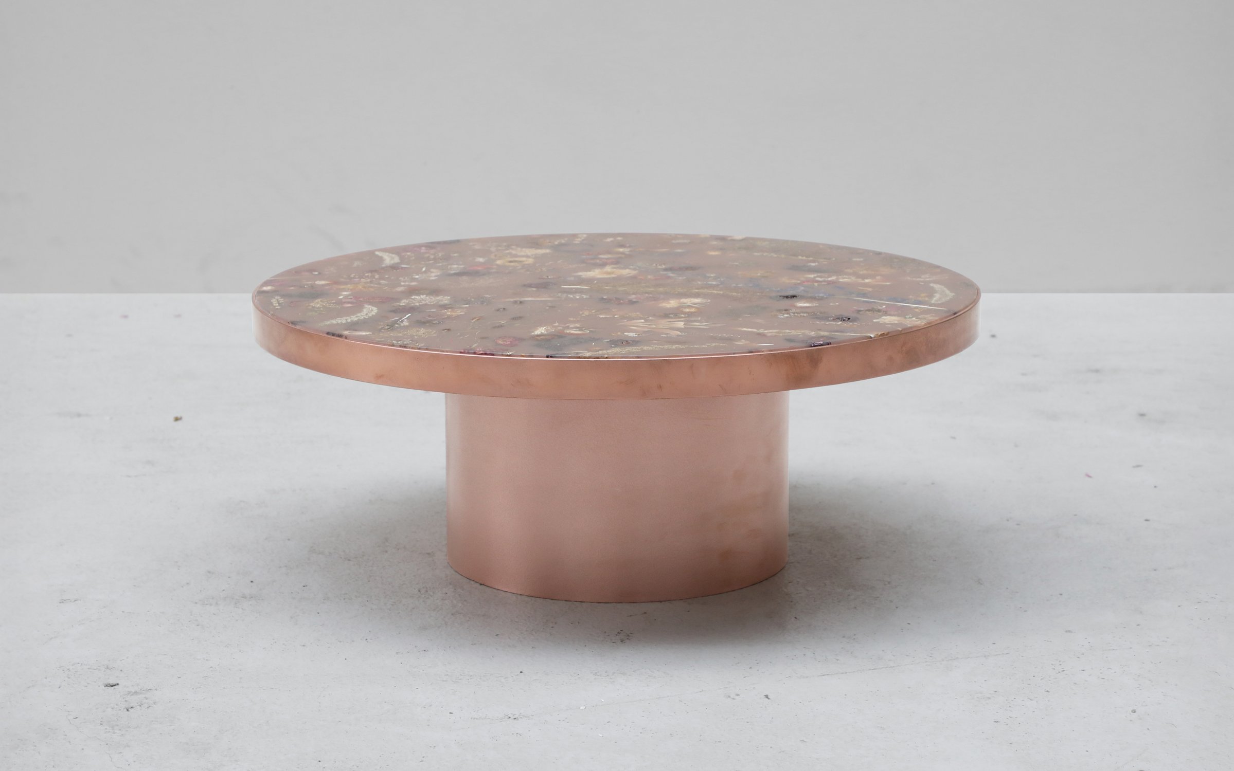 Flora_Coffee_Table_II_Bronze_by_Marcin_Rusak_Studio_04.jpg