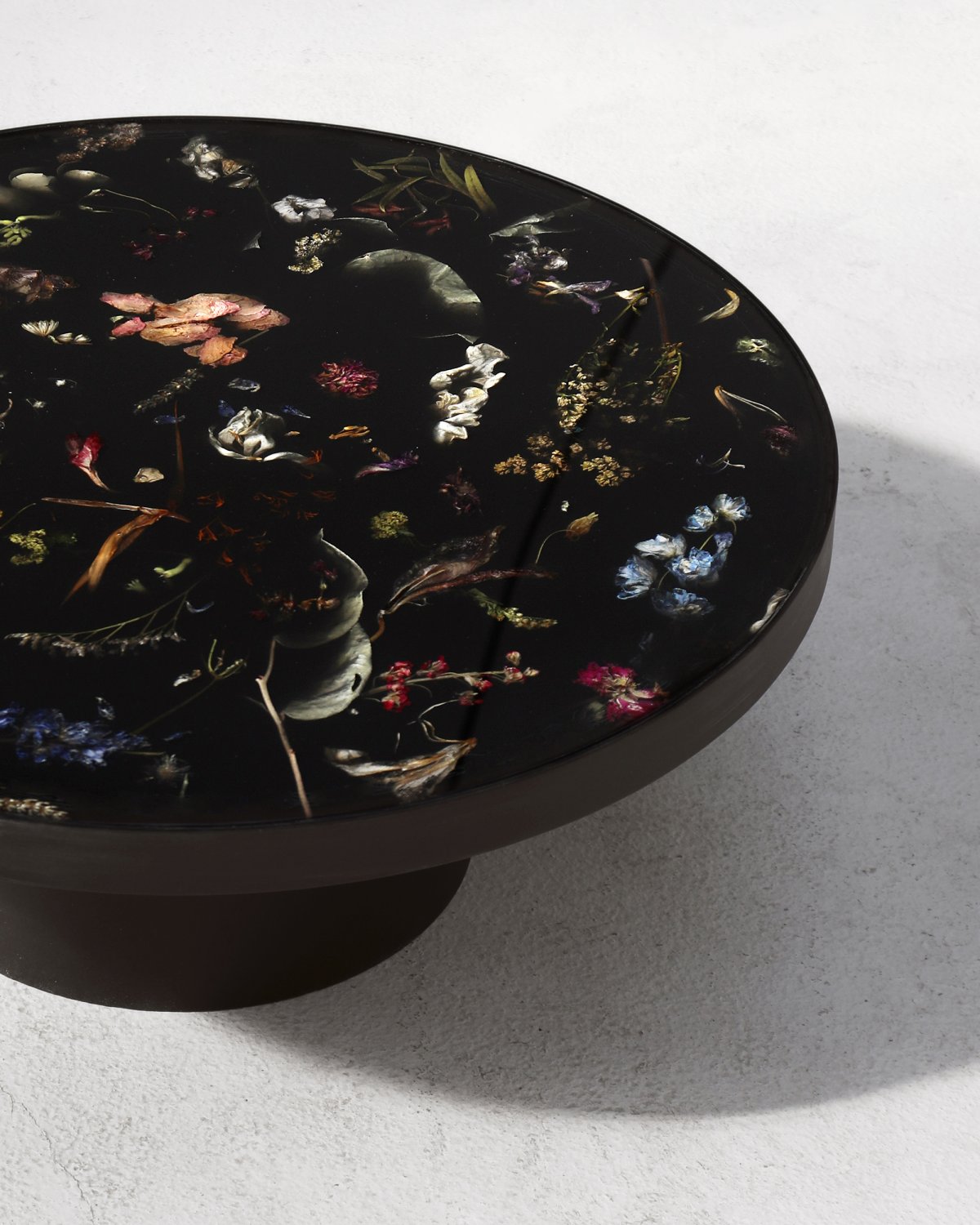 Flora_Coffee_Table_II_Steel_by_Marcin_Rusak_Studio_05.jpg