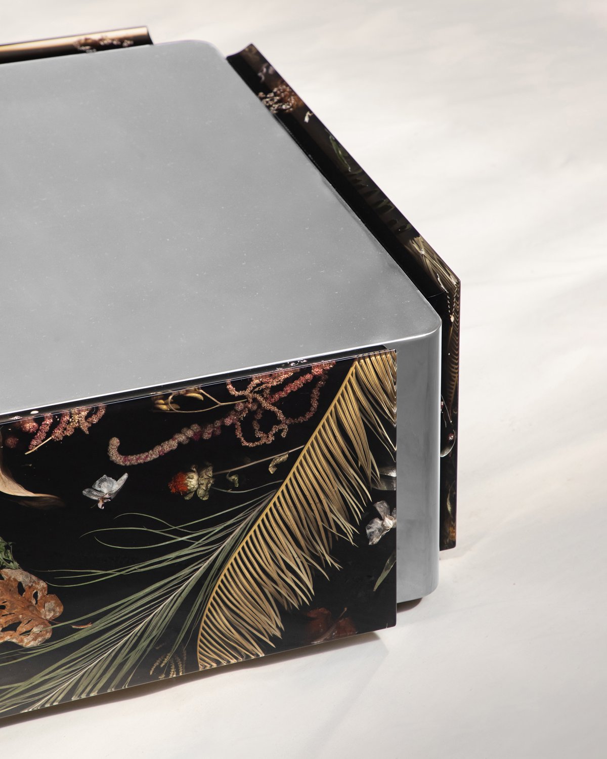 Flora_Low_Coffee_Table_165_Polished_by_Marcin_Rusak_Studio_08.jpg