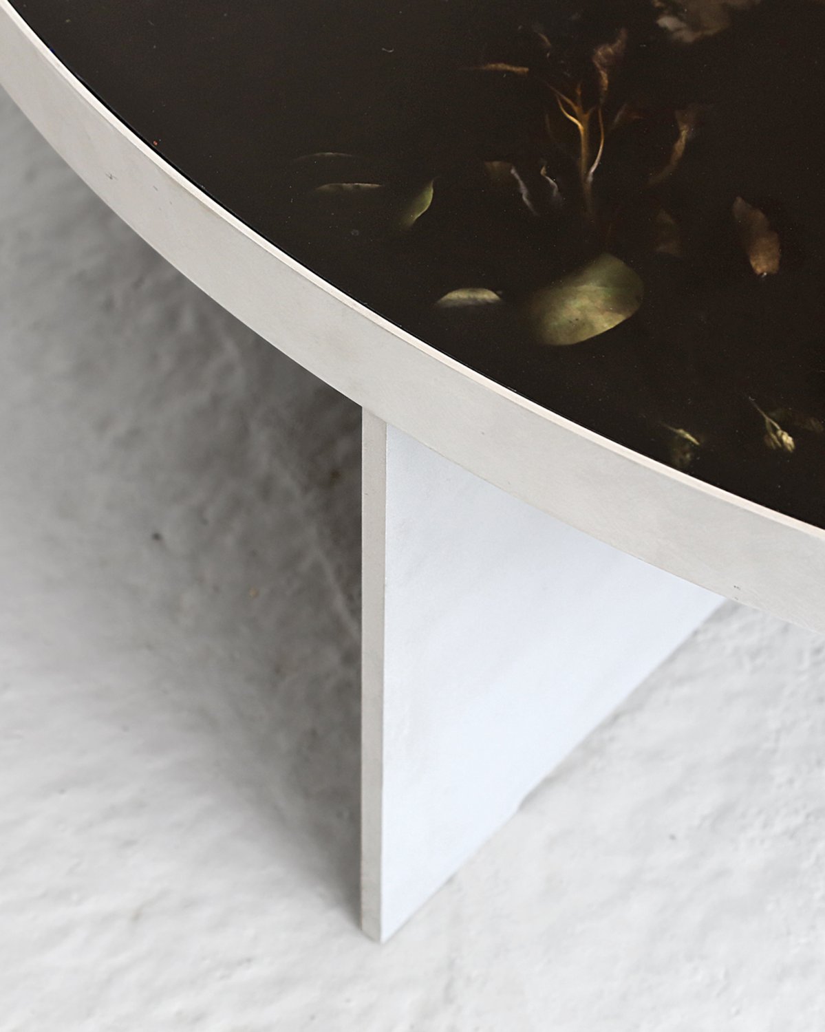 Flora_Low_Coffee_Table_I_by_Marcin_Rusak_Studio_03.jpg