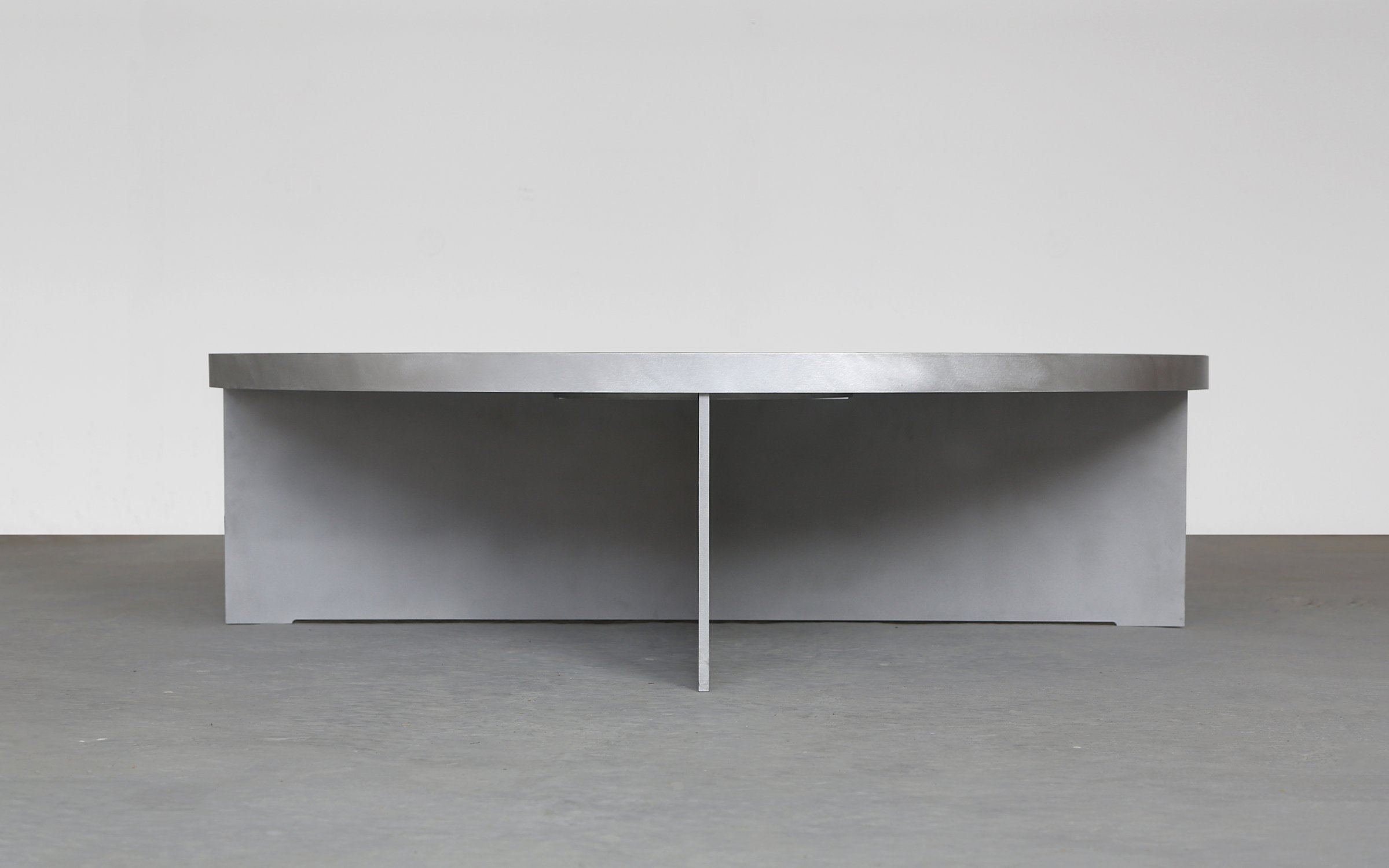 Flora_Low_Coffee_Table_I_by_Marcin_Rusak_Studio_04.jpg