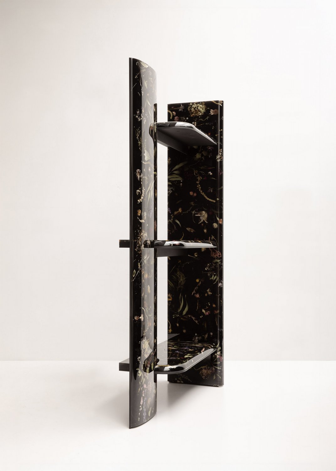 Flora_Shelving_Unit_210_by_Marcin_Rusak_Studio_05-XS.jpg