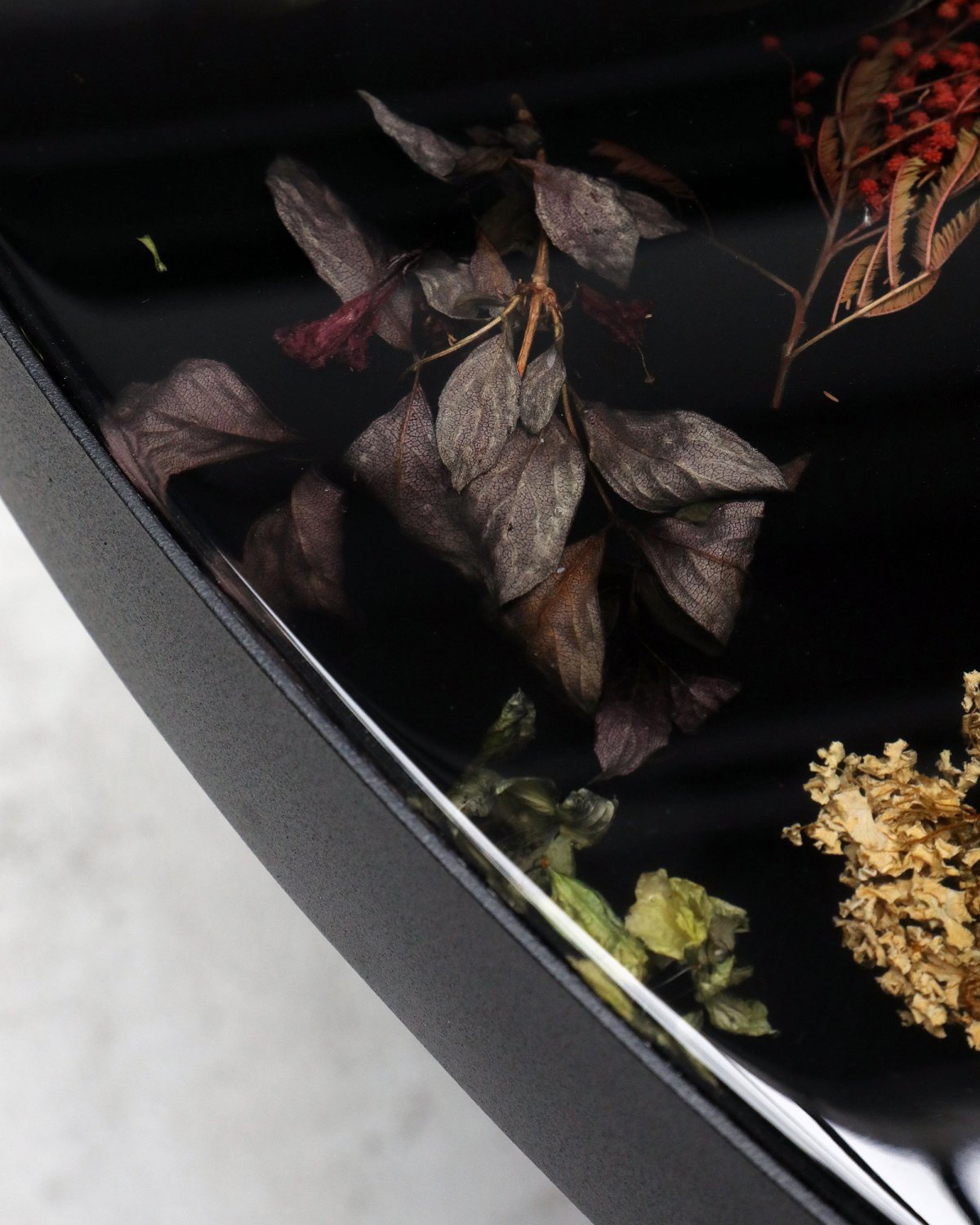 Flora_Table_114_by_Marcin_Rusak_Studio_03.jpg