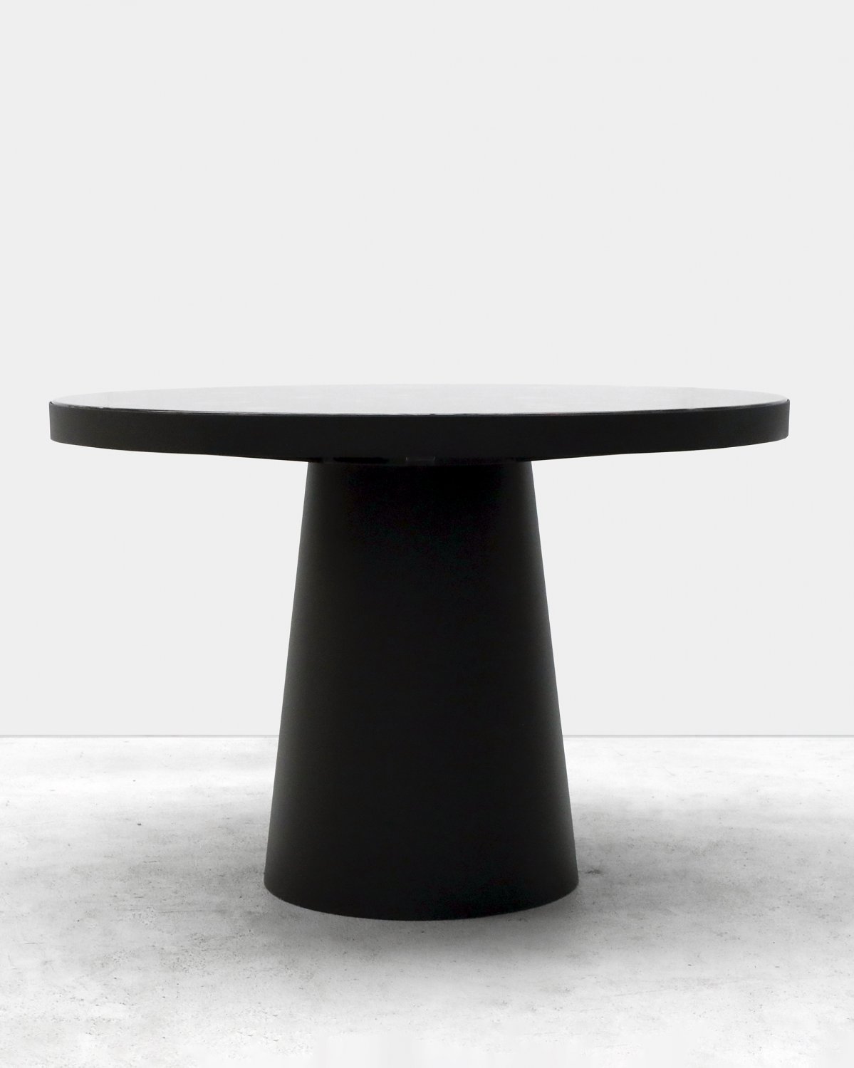 Flora_Table_114_by_Marcin_Rusak_Studio_06.jpg