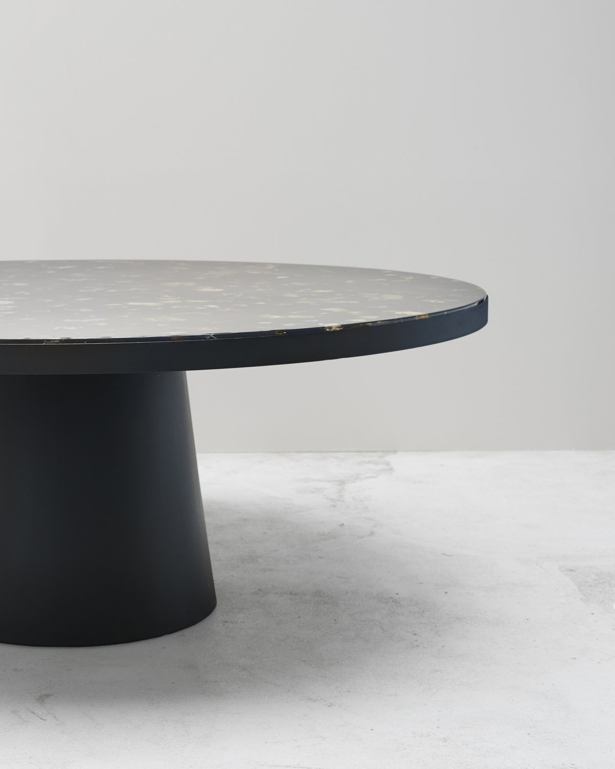 Flora_Table_190_by_Marcin_Rusak_Studio_06.jpg