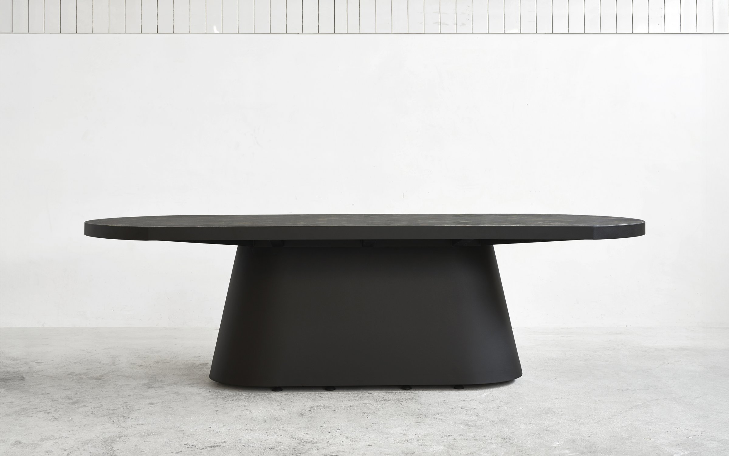 Flora_Table_274_by_Marcin_Rusak_Studio_05.jpg
