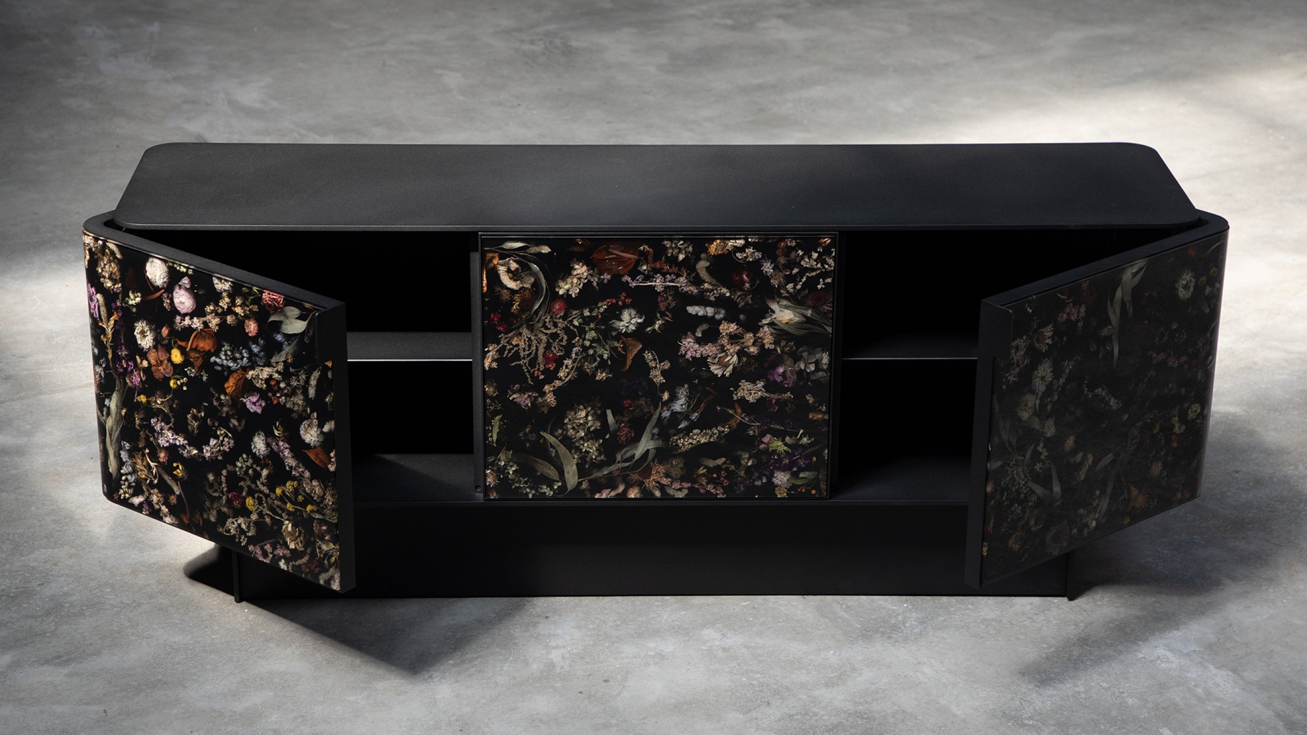 Marcin_Rusak_Studio_Flora_Credenza_200_006.jpg