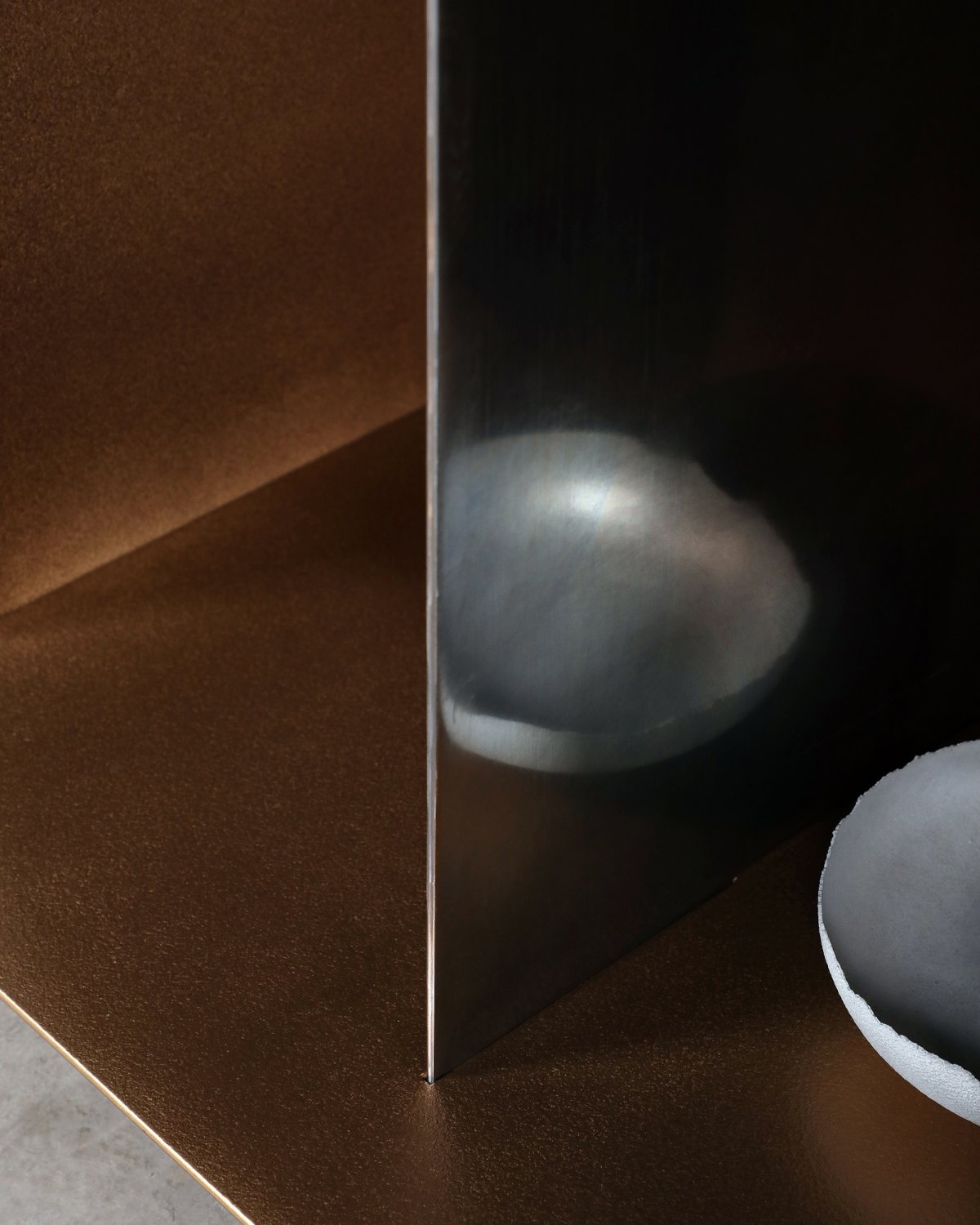 Merging_Metals_Drinks_Cabinet_83-1_by_Marcin_Rusak_Studio_04.jpg