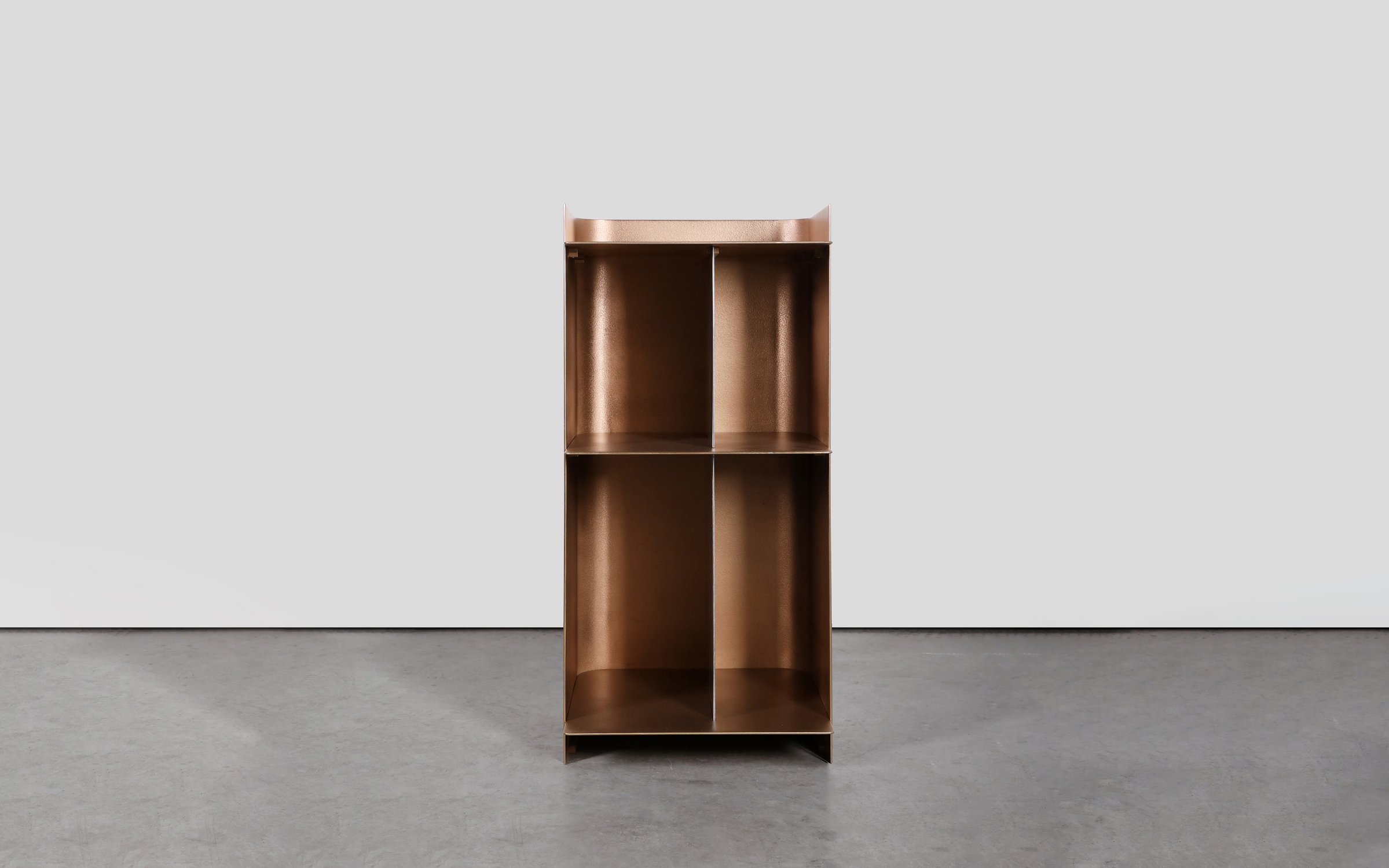 Merging_Metals_Drinks_Cabinet_83-1_by_Marcin_Rusak_Studio_05.jpg