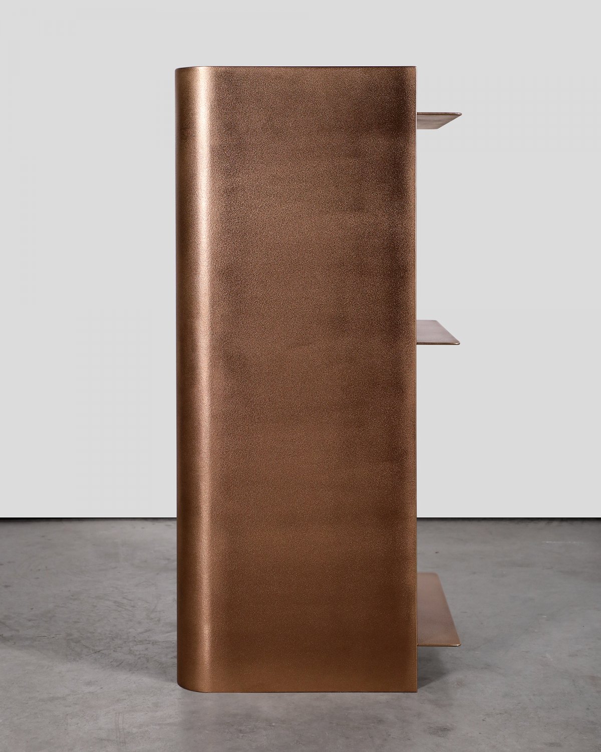 Merging_Metals_Drinks_Cabinet_83-1_by_Marcin_Rusak_Studio_07.jpg