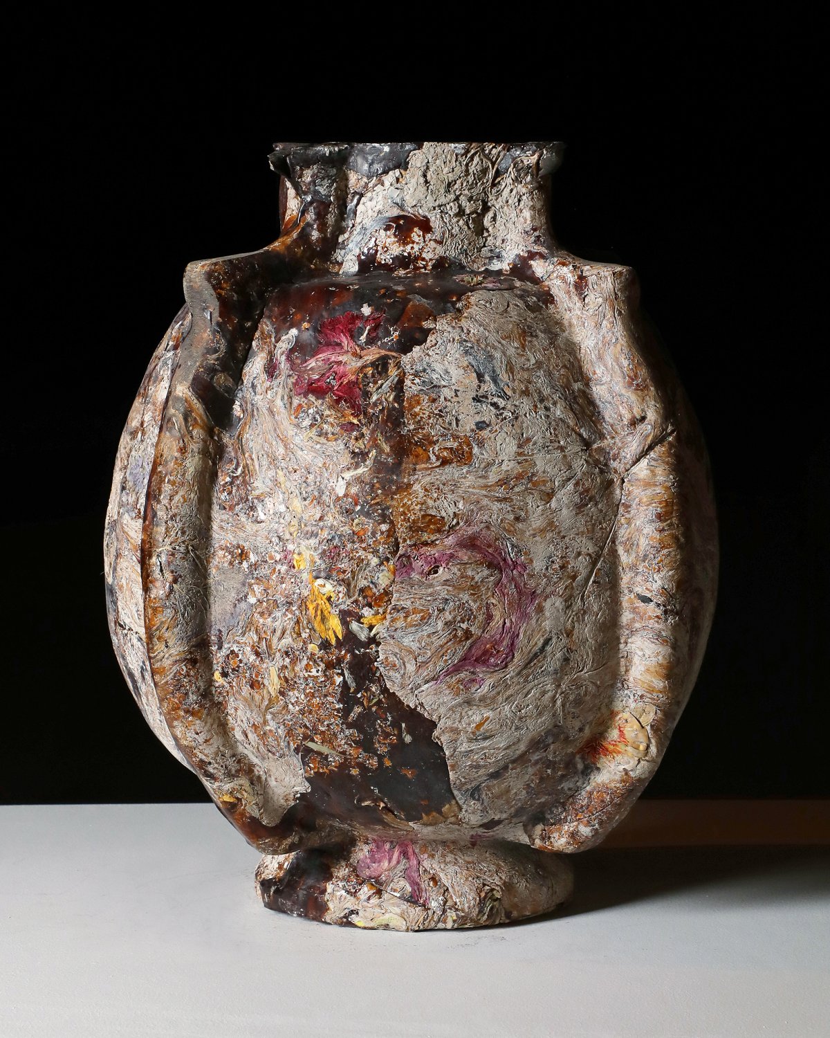 Perishable_Vase_X_by_Marcin_Rusak_Studio_03.jpg
