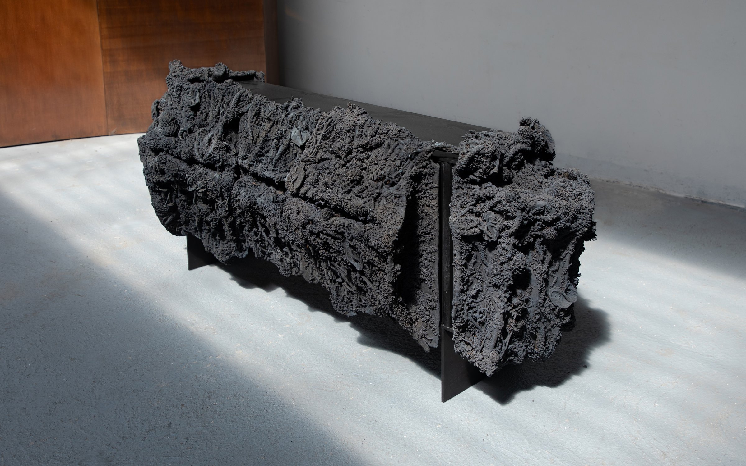 Tephra_Credenza_225_by_Marcin_Rusak_Studio_07.jpg