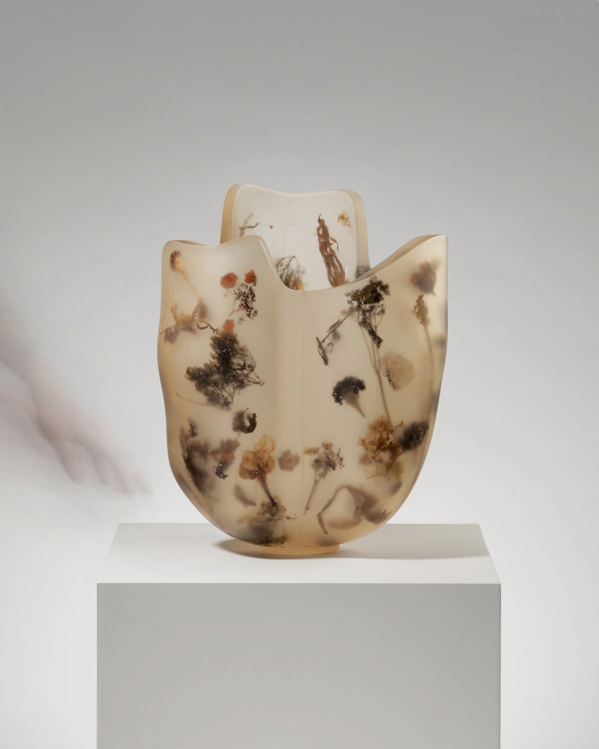Vas_Florum_09_Vas_Corruptum_by_Marcin_Rusak_Studio_02.jpg
